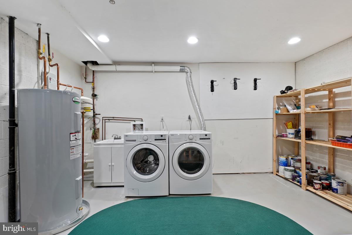 RESTON - Residential