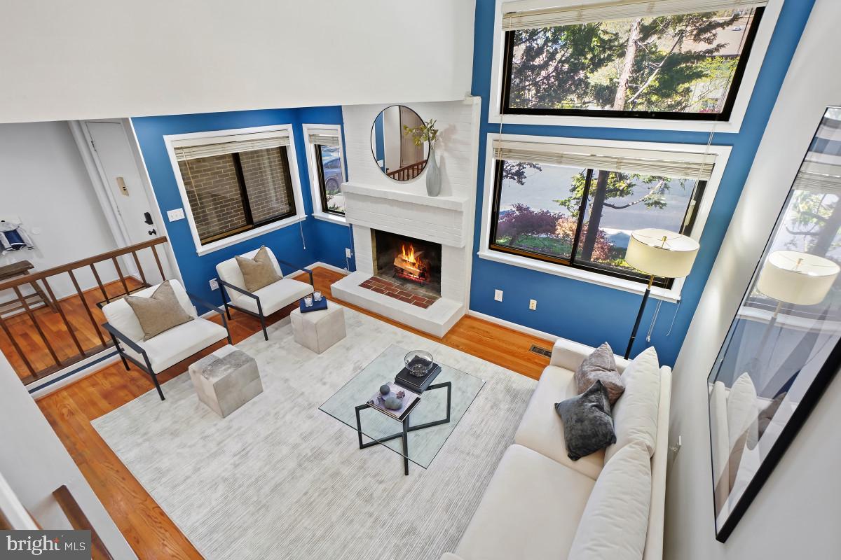 RESTON - Residential