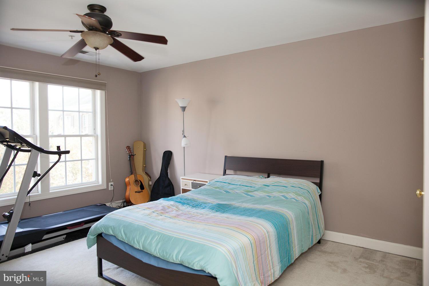 JEFFERSON PARK - Residential Lease