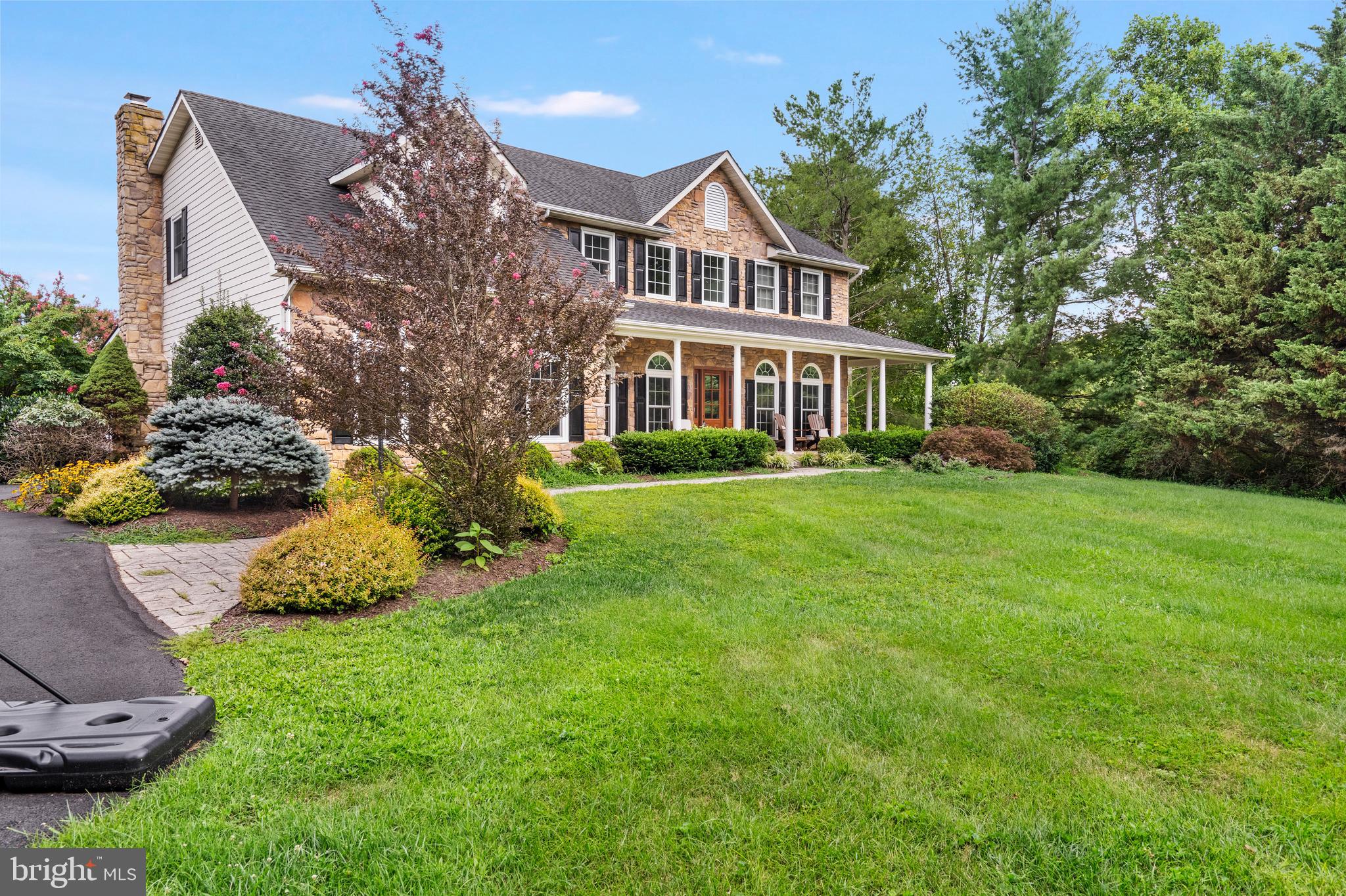 7203 LEETON COURT
