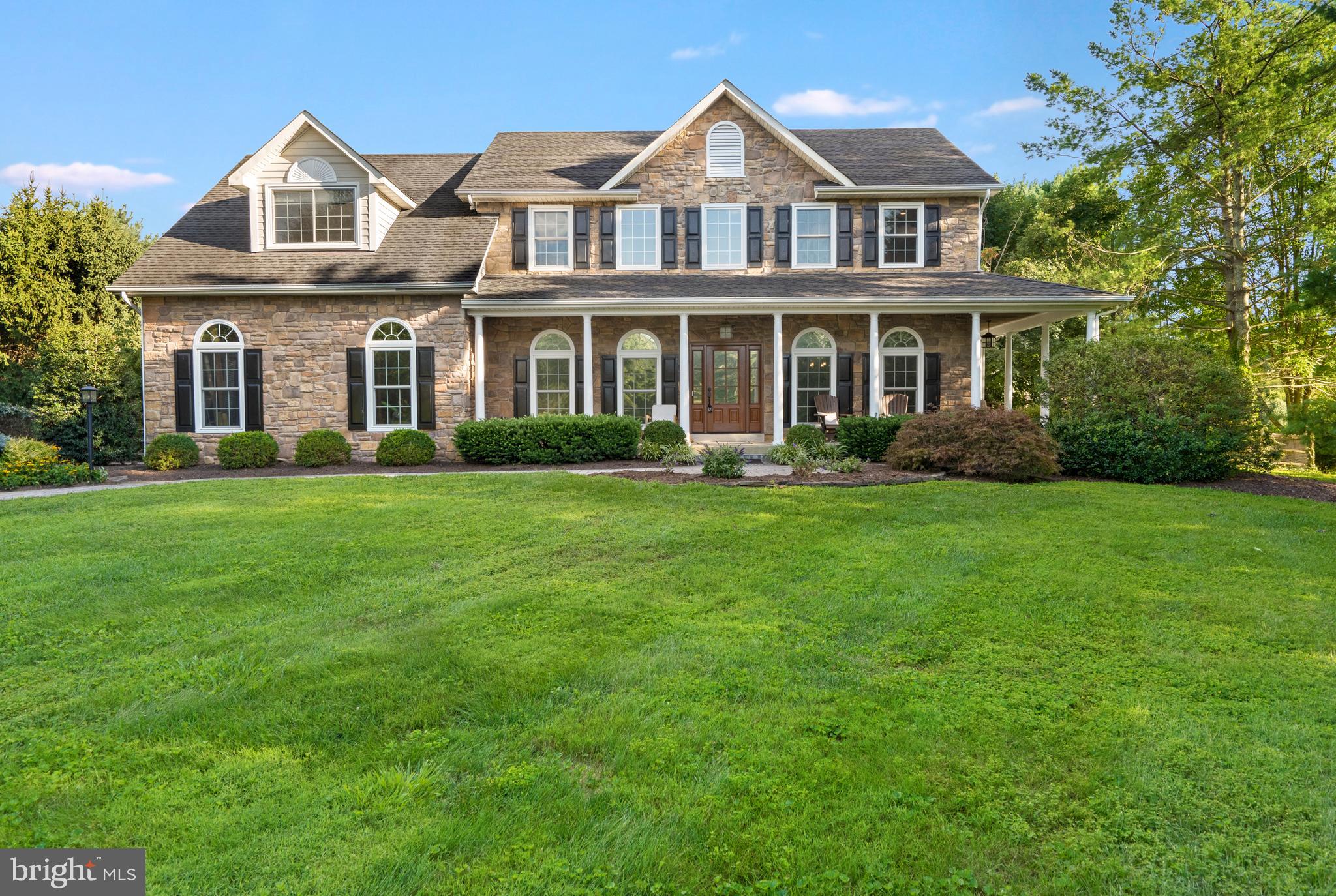 7203 LEETON COURT