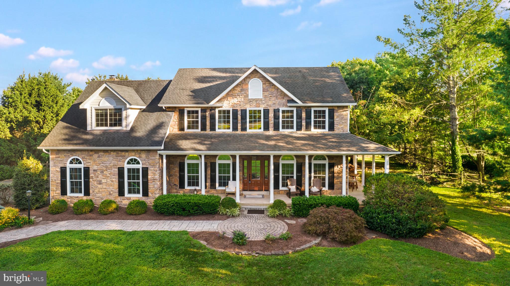 7203 LEETON COURT
