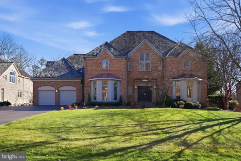 9860 Avenel Farm Dr, Potomac, MD MLS: MDMC2214868