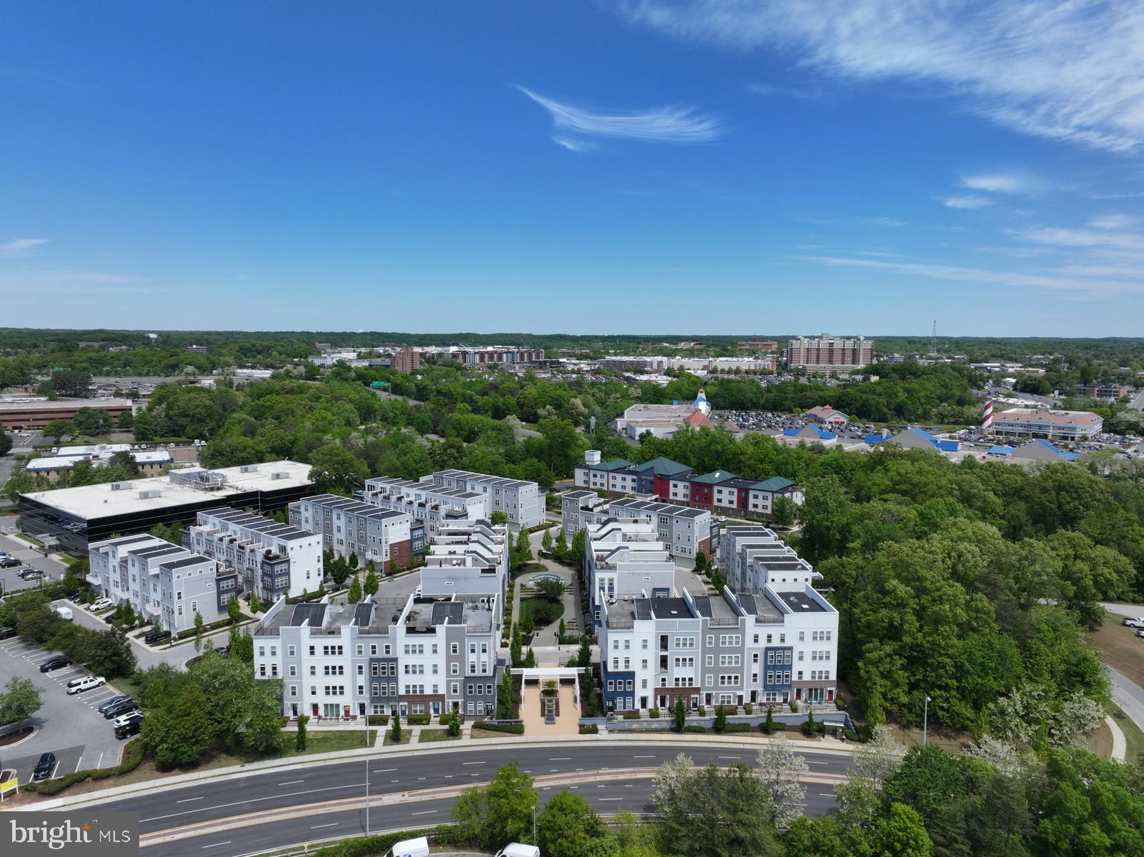 ADMIRALS SQUARE - Residential