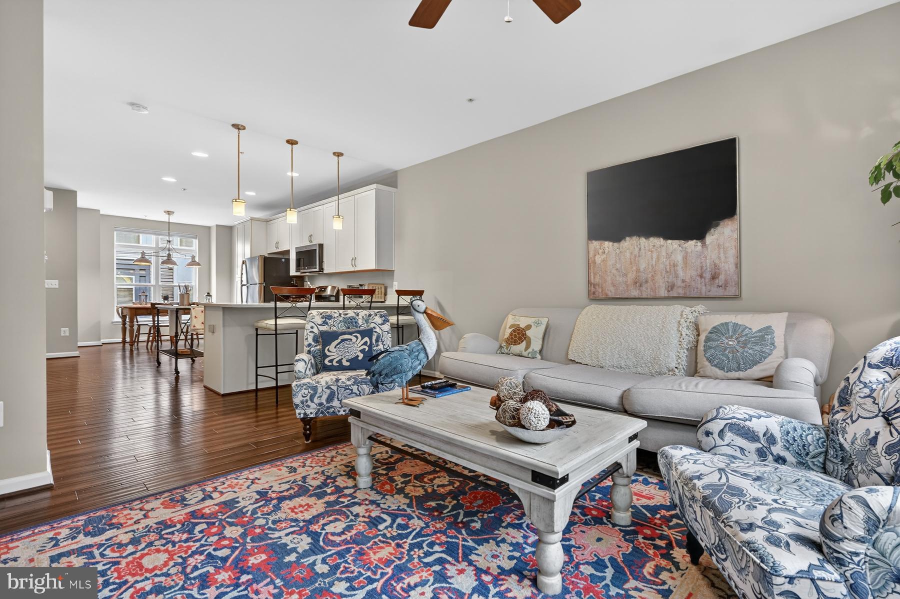 ADMIRALS SQUARE - Residential