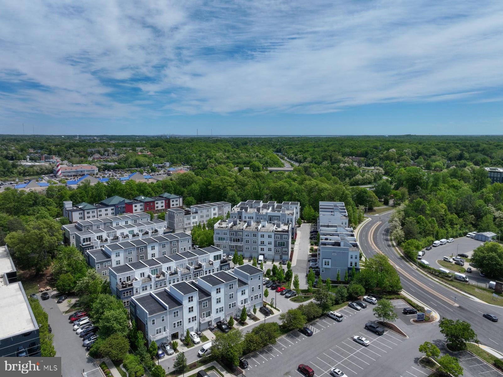 ADMIRALS SQUARE - Residential