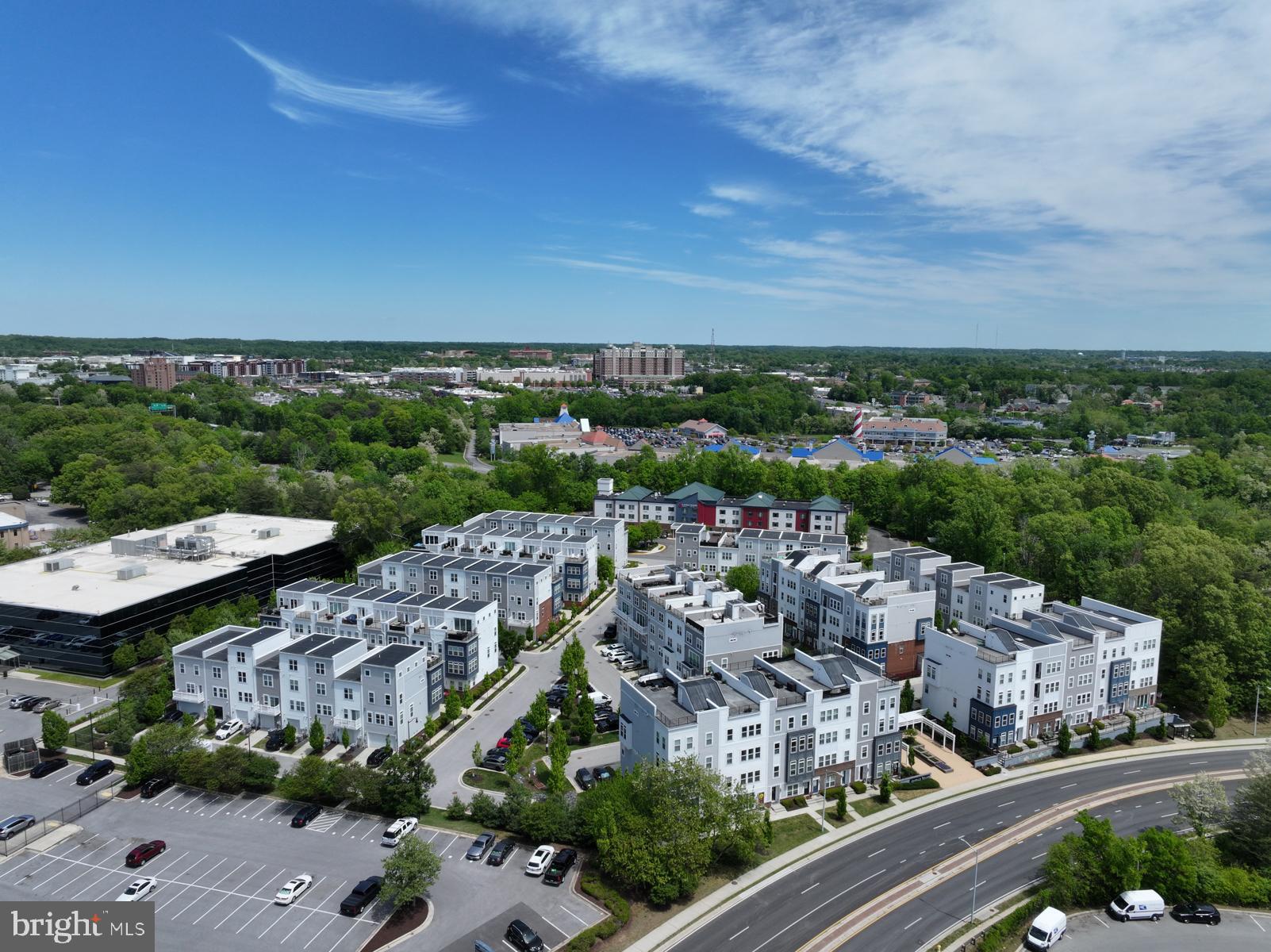 ADMIRALS SQUARE - Residential