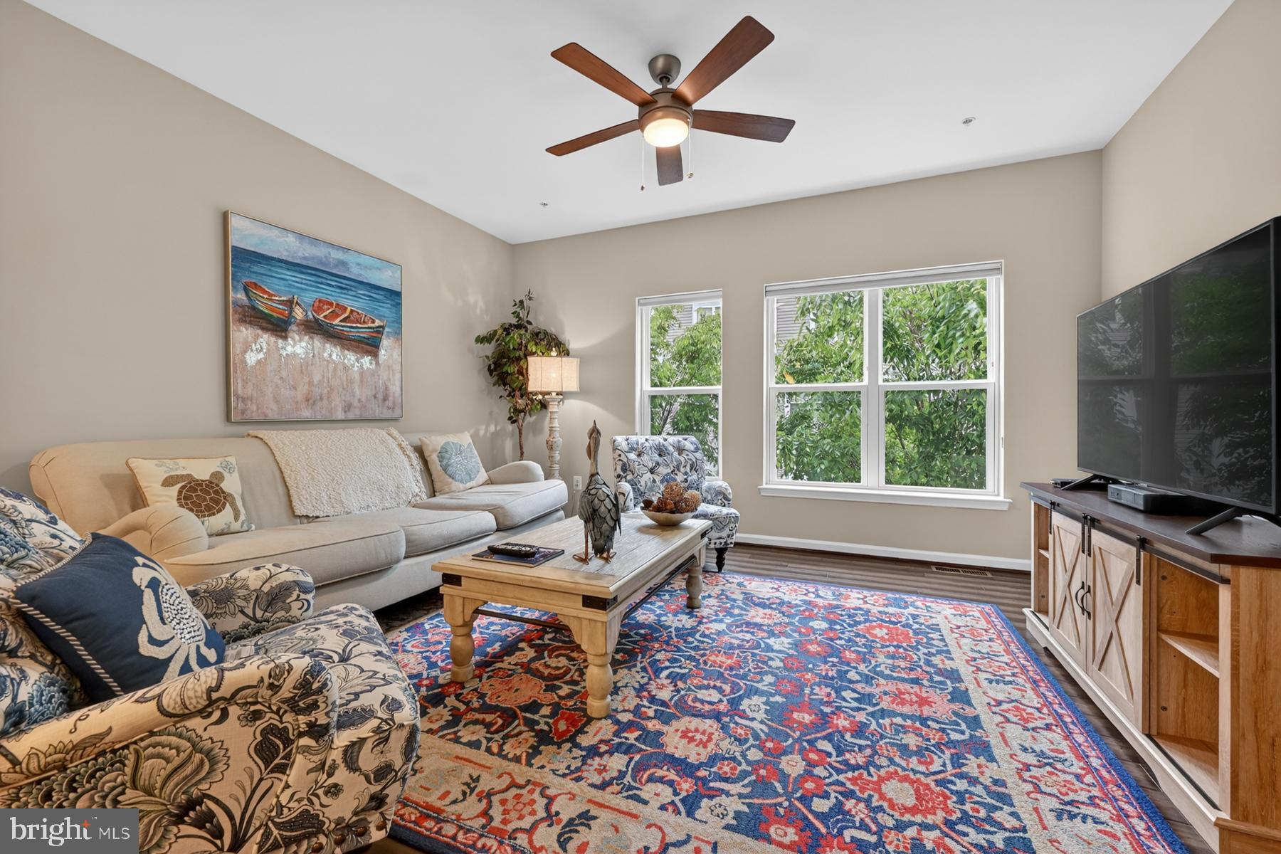 ADMIRALS SQUARE - Residential