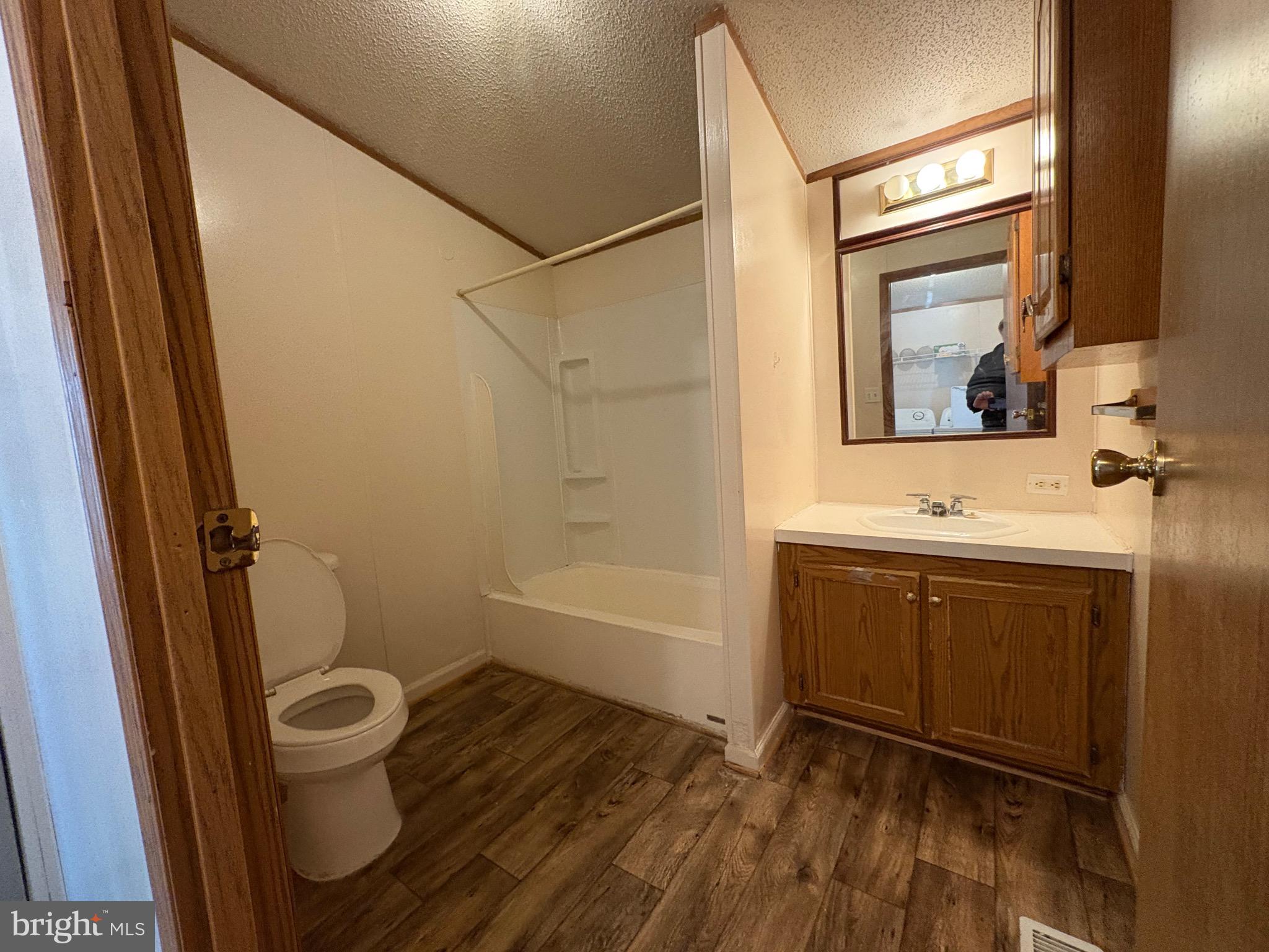 LENWOOD PARK - Residential