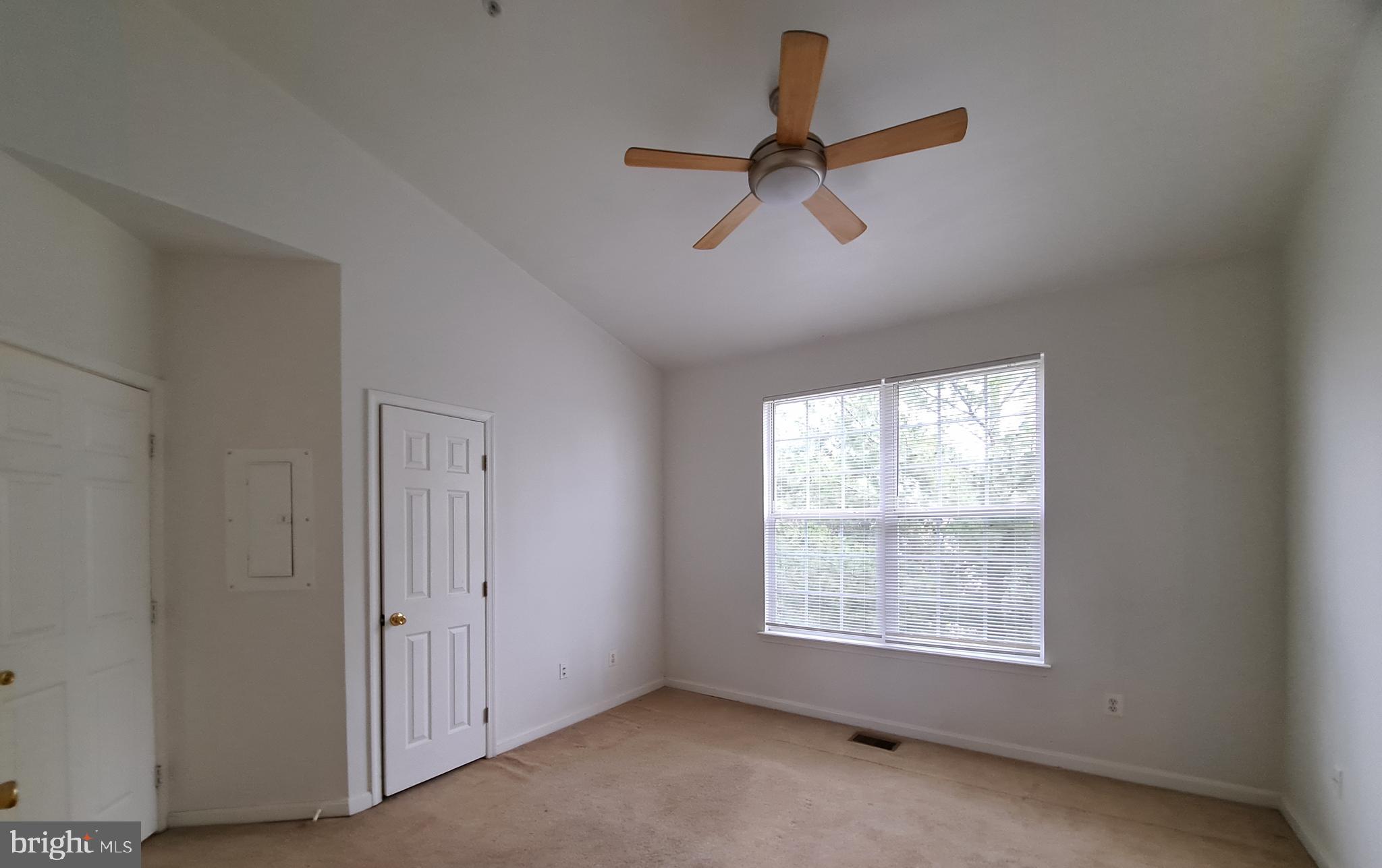 HAMPSHIRE HALL - Residential