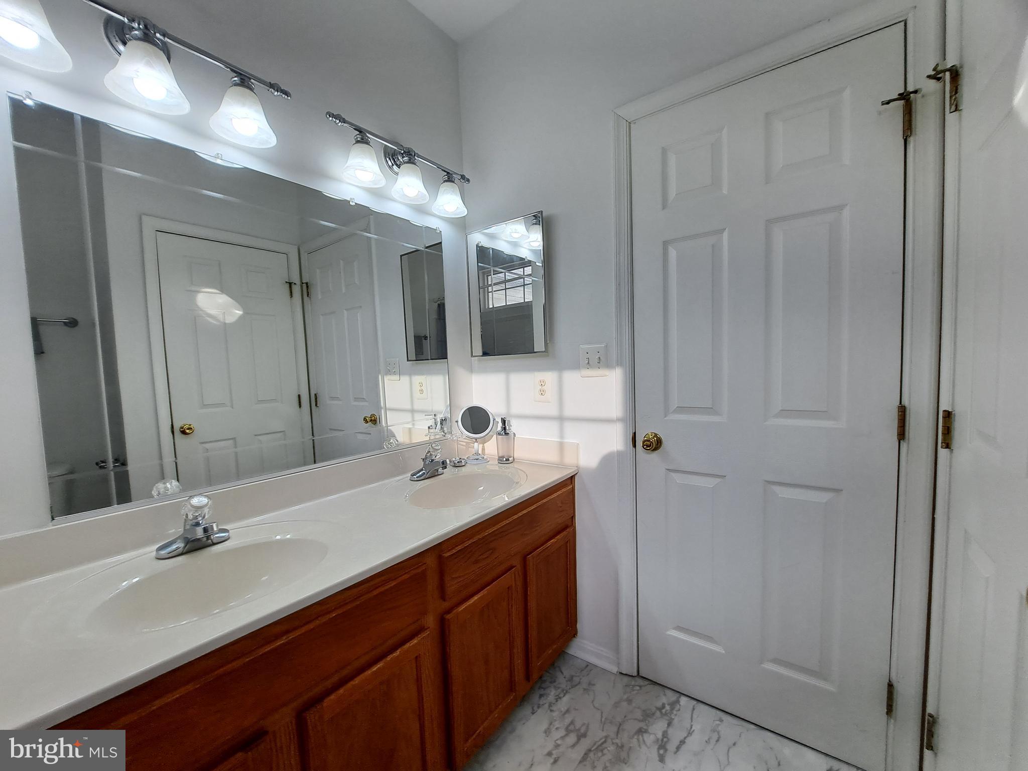 HAMPSHIRE HALL - Residential