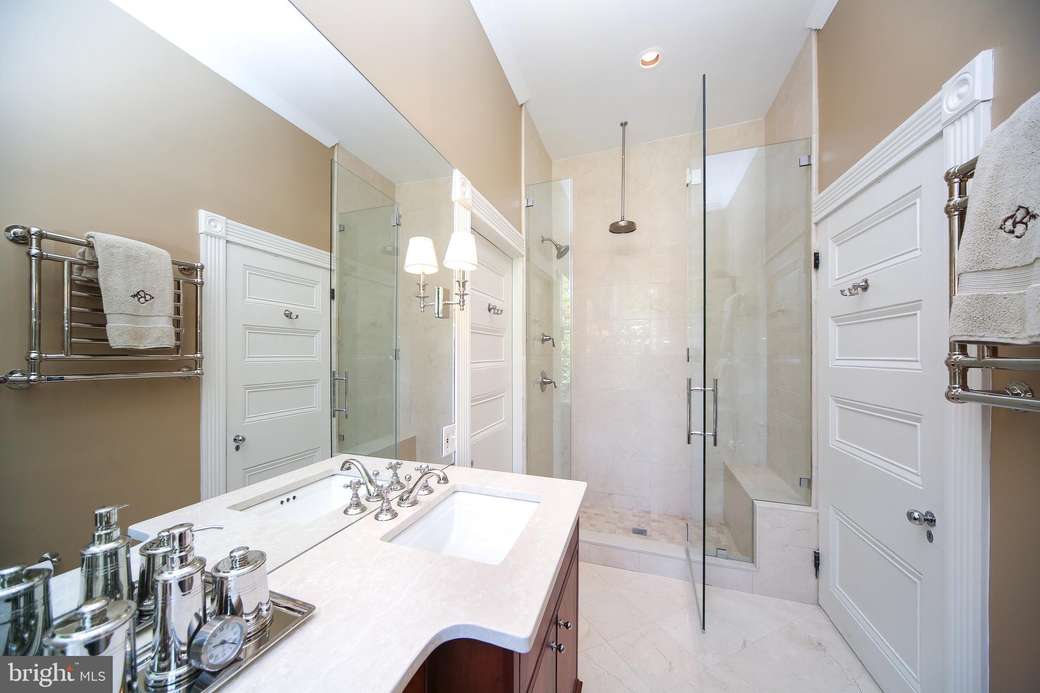 FLOURTOWN - Residential