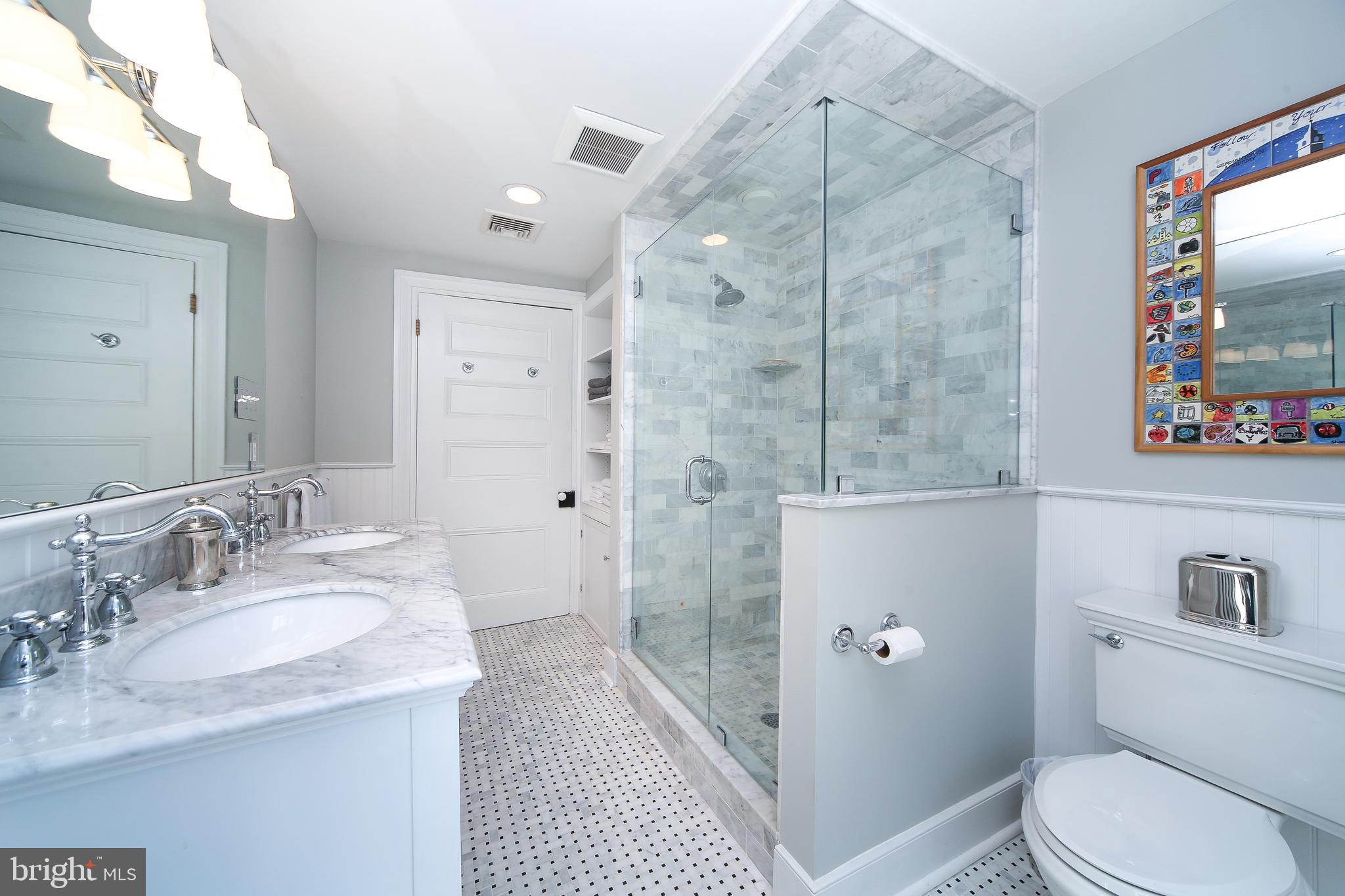 FLOURTOWN - Residential