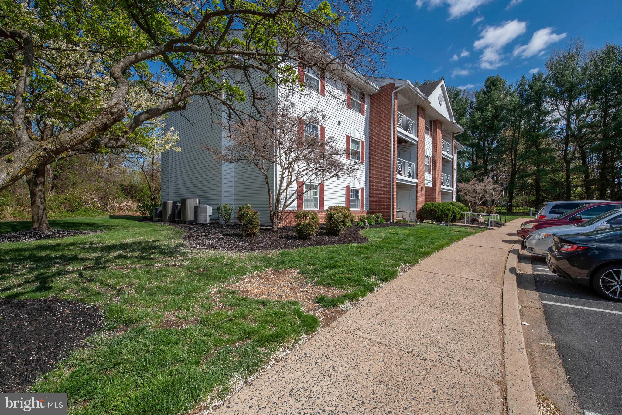 RIVERSIDE - Residential