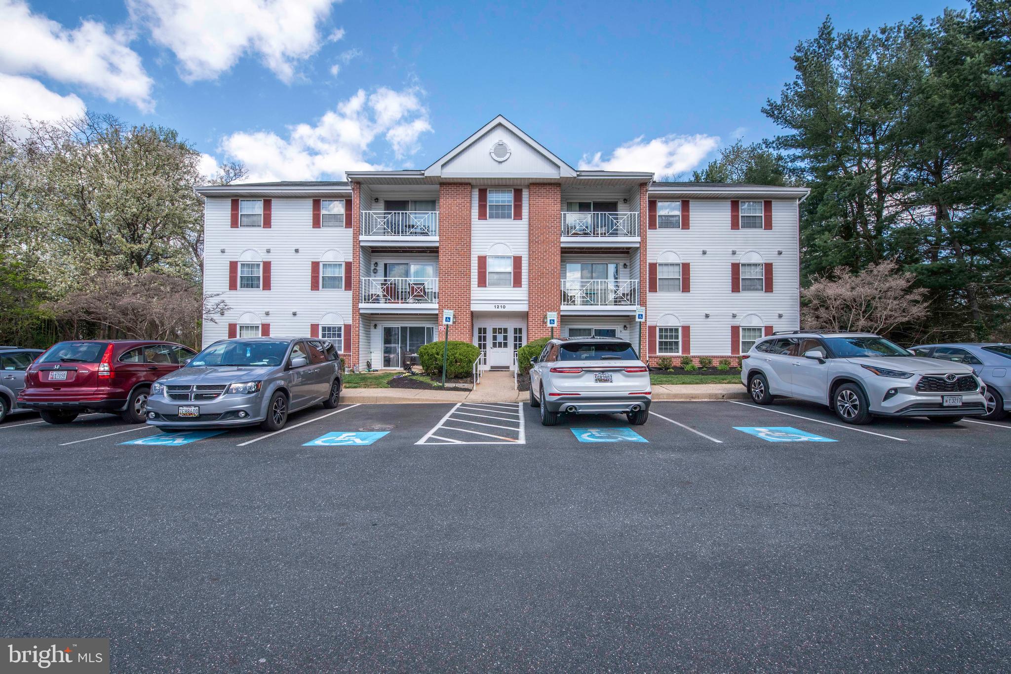 RIVERSIDE - Residential