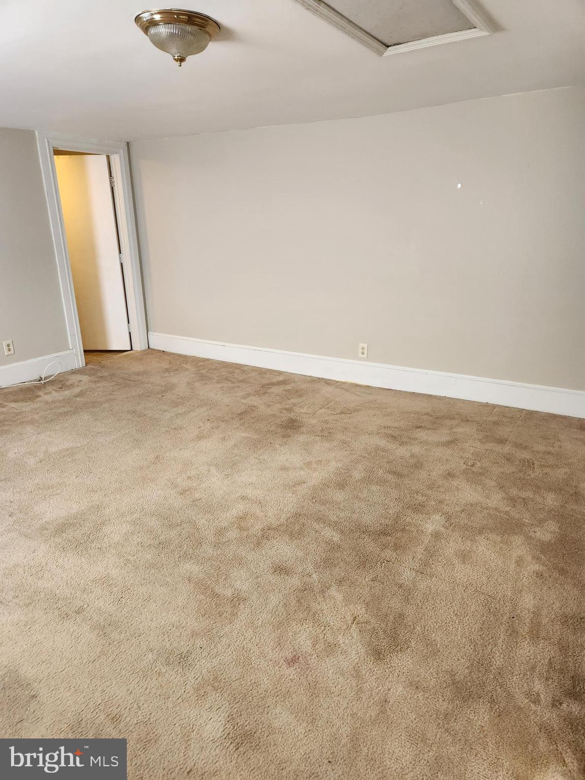 MARTINSBURG - Residential Lease