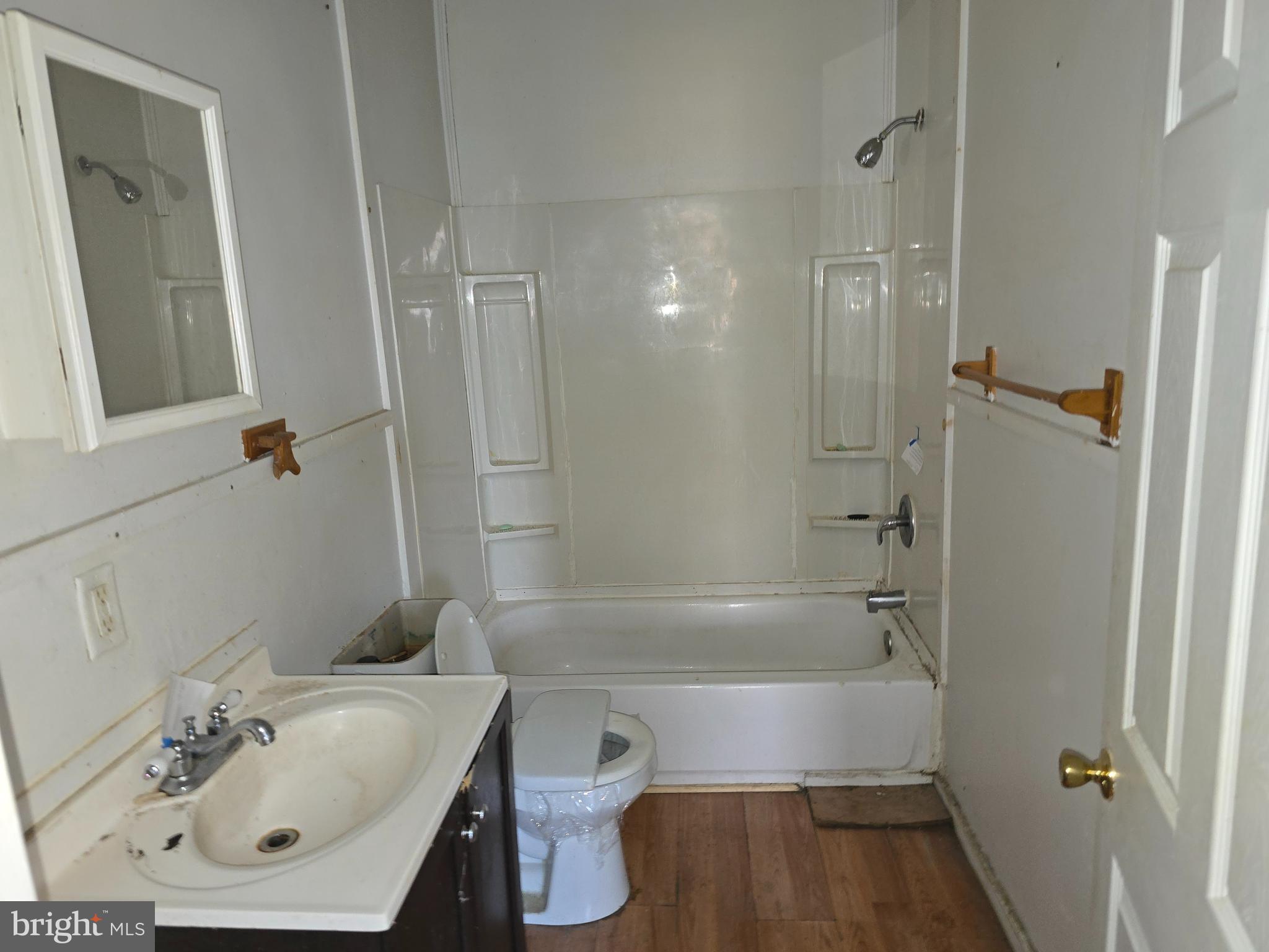 HIGHLANDTOWN - Residential