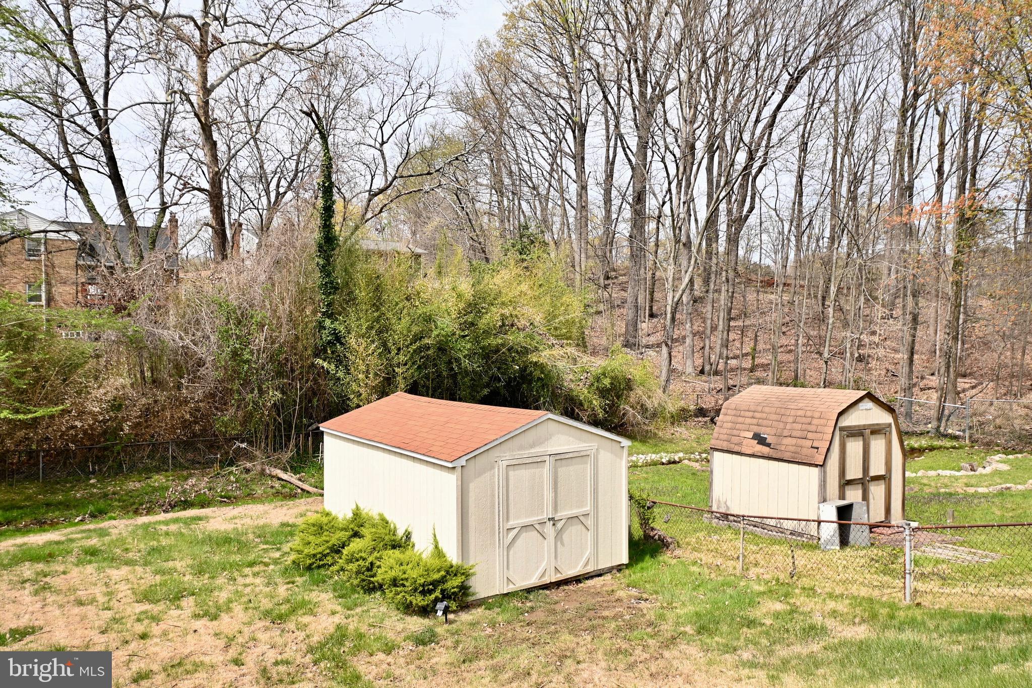 CAMP SPRINGS - Residential