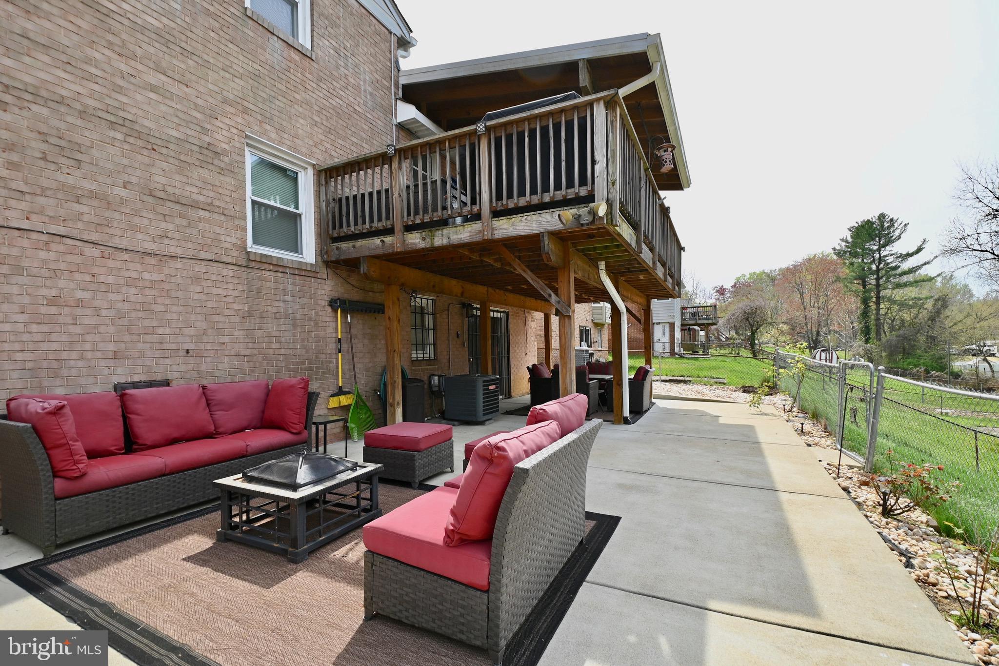 CAMP SPRINGS - Residential