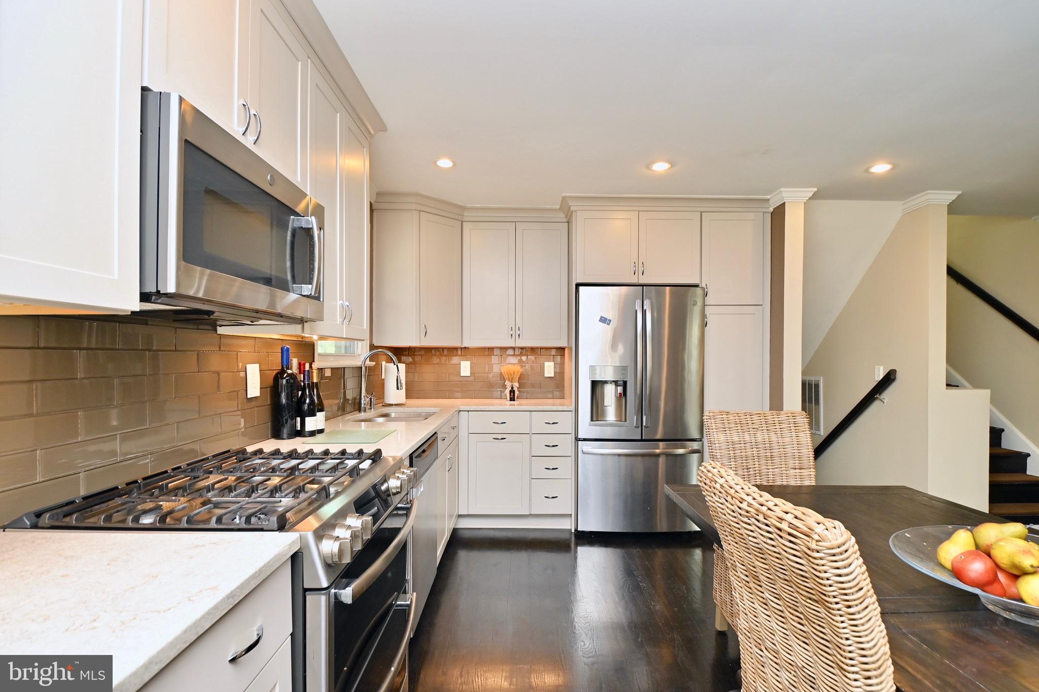 CAMP SPRINGS - Residential