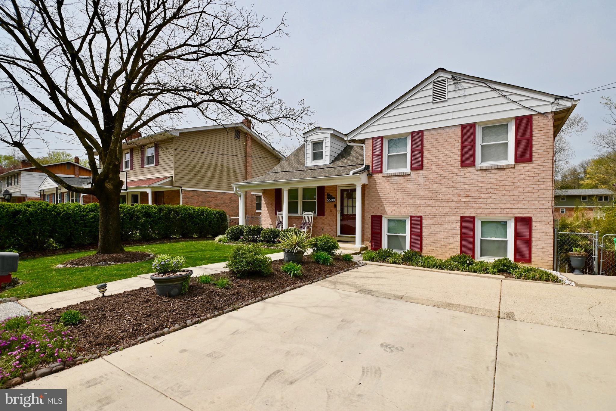 CAMP SPRINGS - Residential