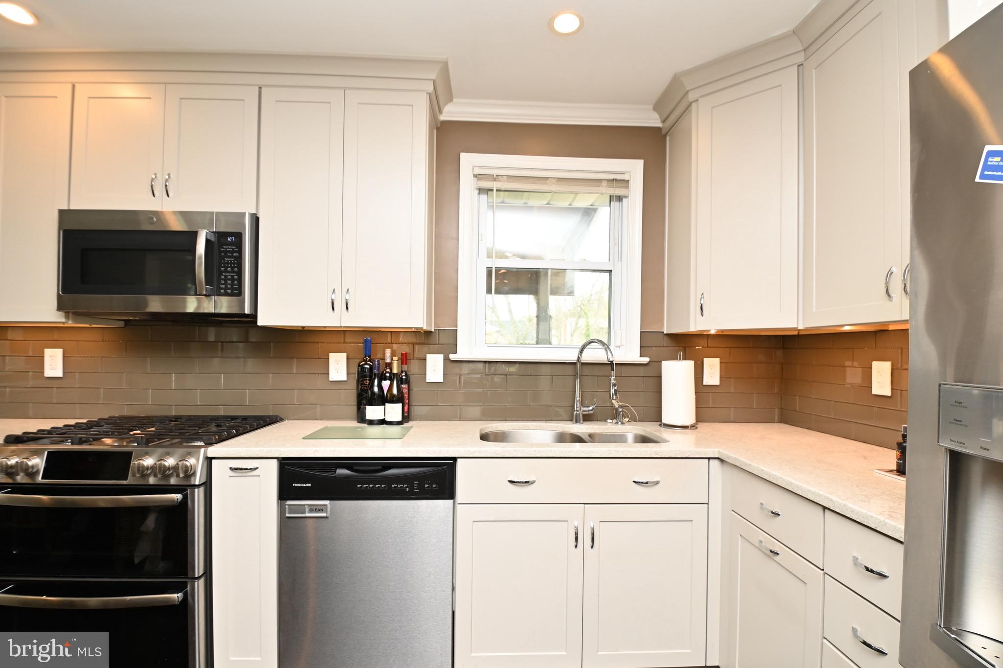 CAMP SPRINGS - Residential