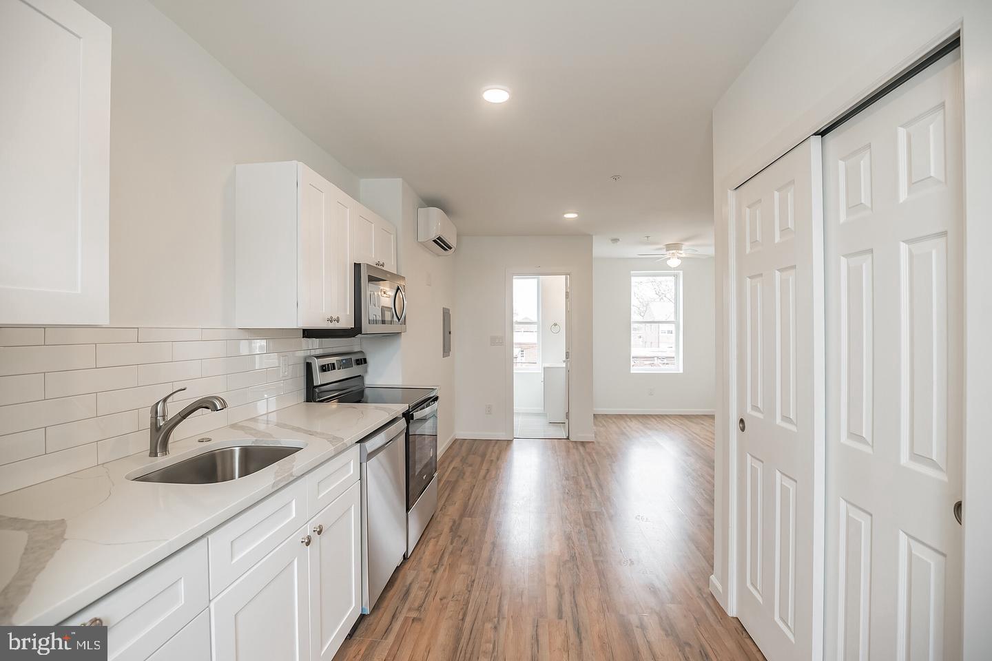 PHILADELPHIA (NORTHWEST) - Residential Lease