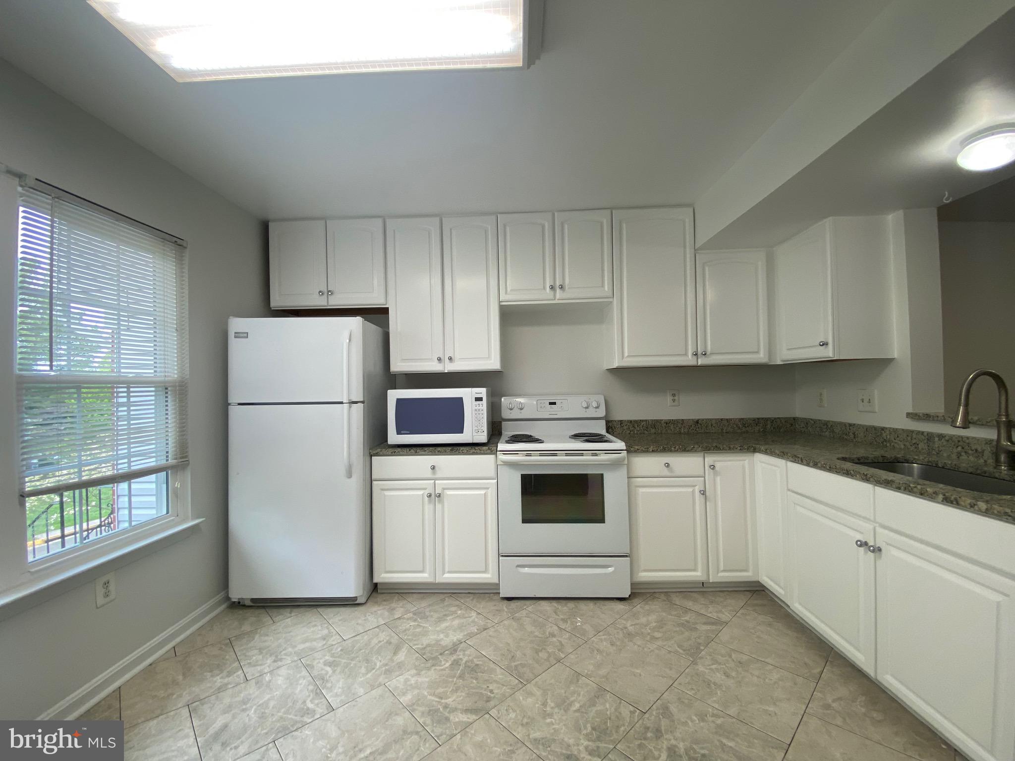 COUNTRYSIDE - Residential Lease