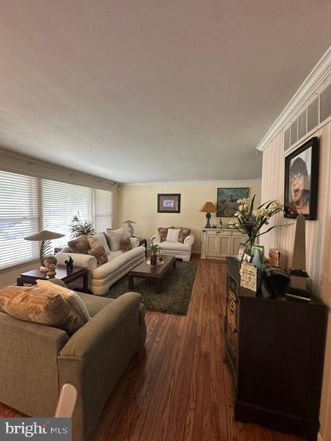 12 N SYRACUSE DRIVE N