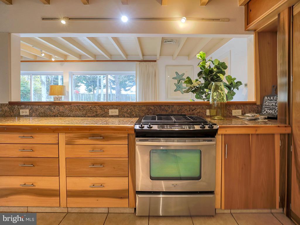 TRUITTS MIDWAY - Residential