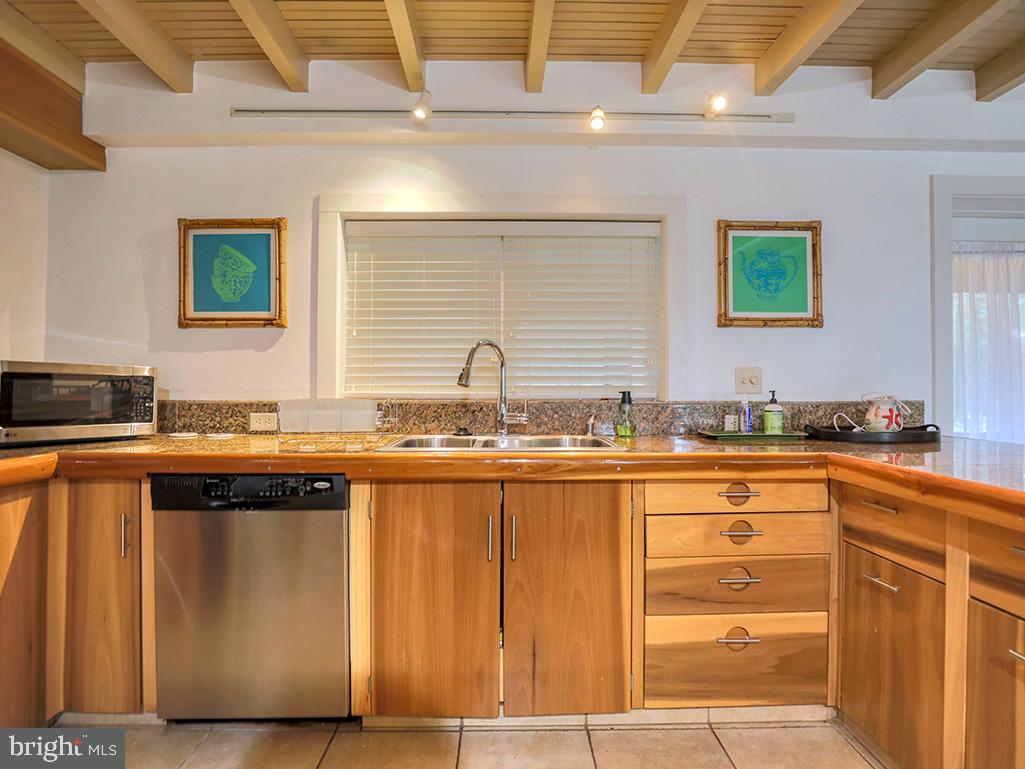 TRUITTS MIDWAY - Residential