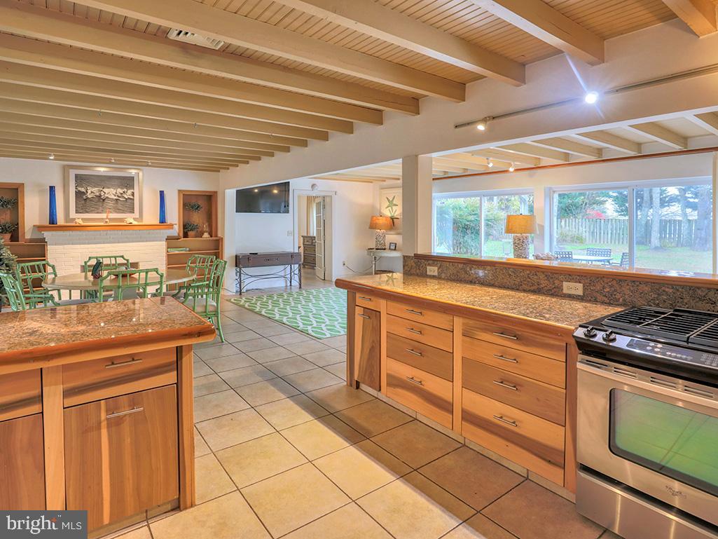 TRUITTS MIDWAY - Residential