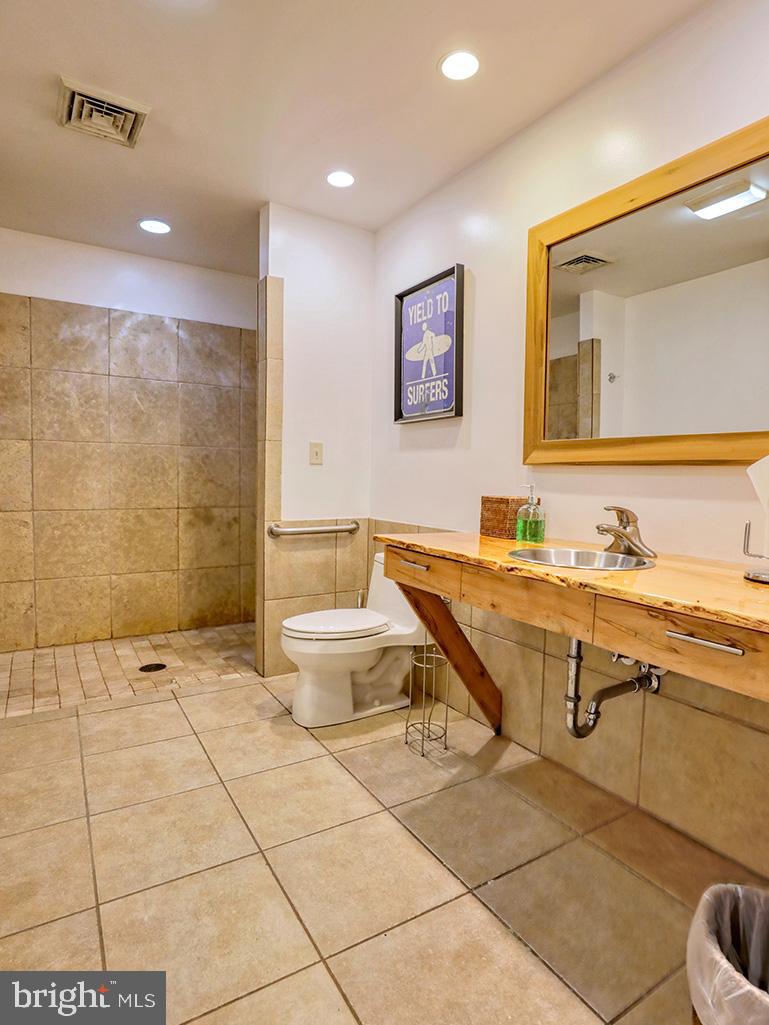 TRUITTS MIDWAY - Residential