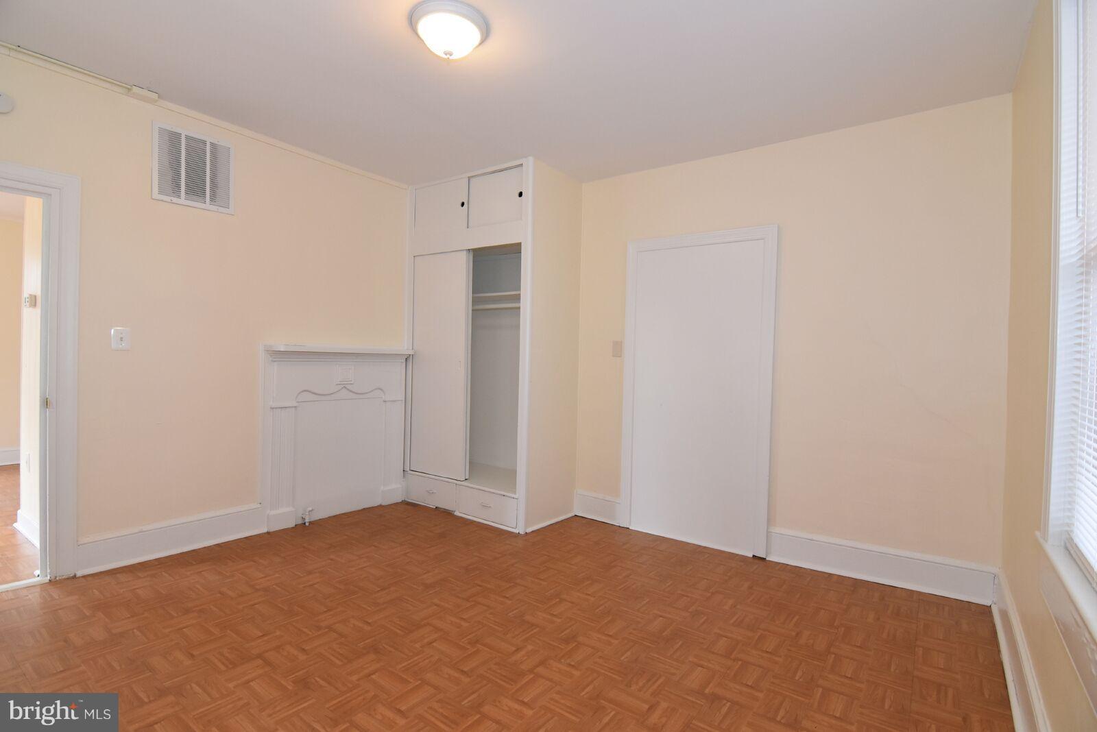 CITY OF MANASSAS - Residential Lease