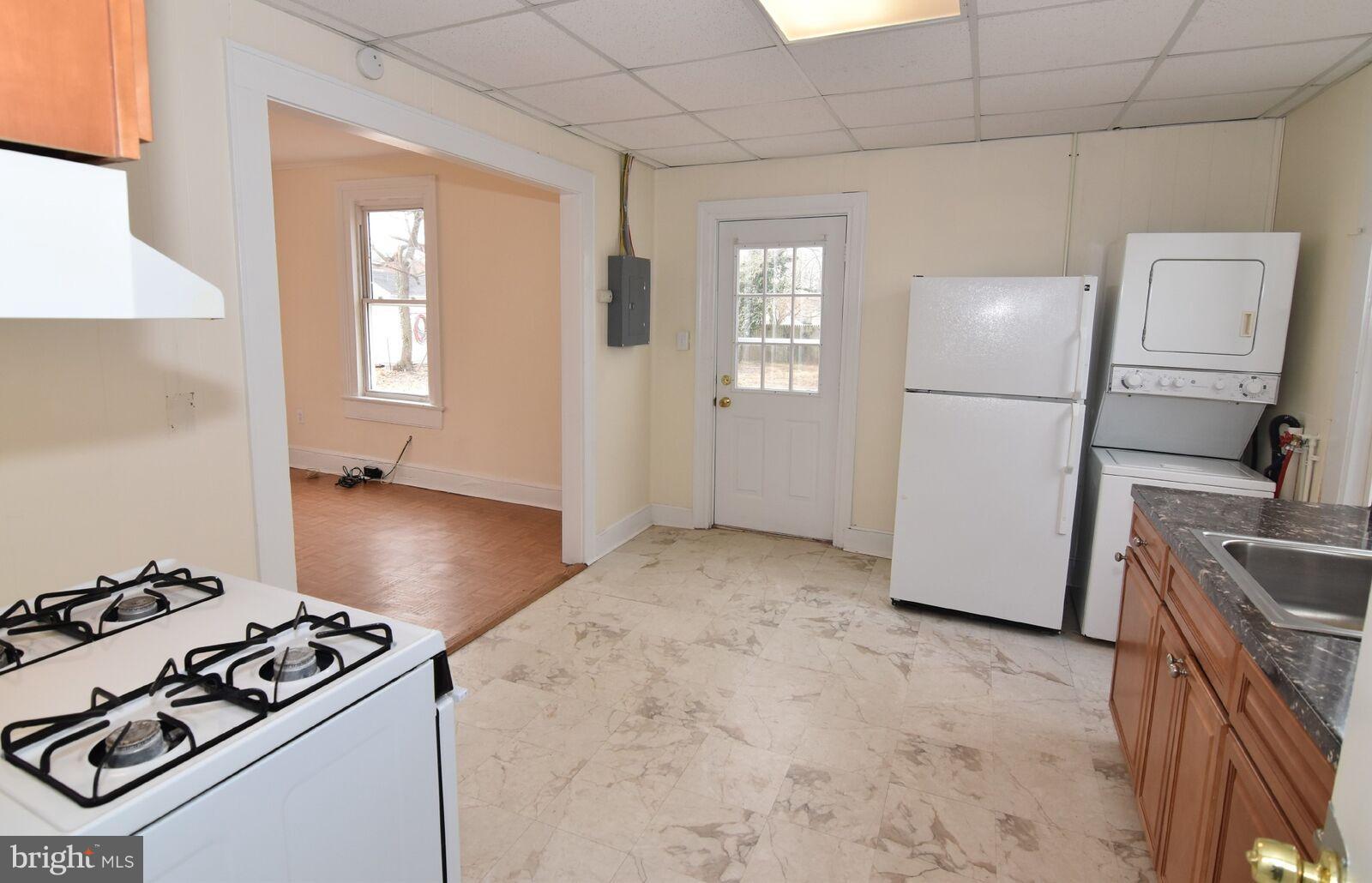 CITY OF MANASSAS - Residential Lease