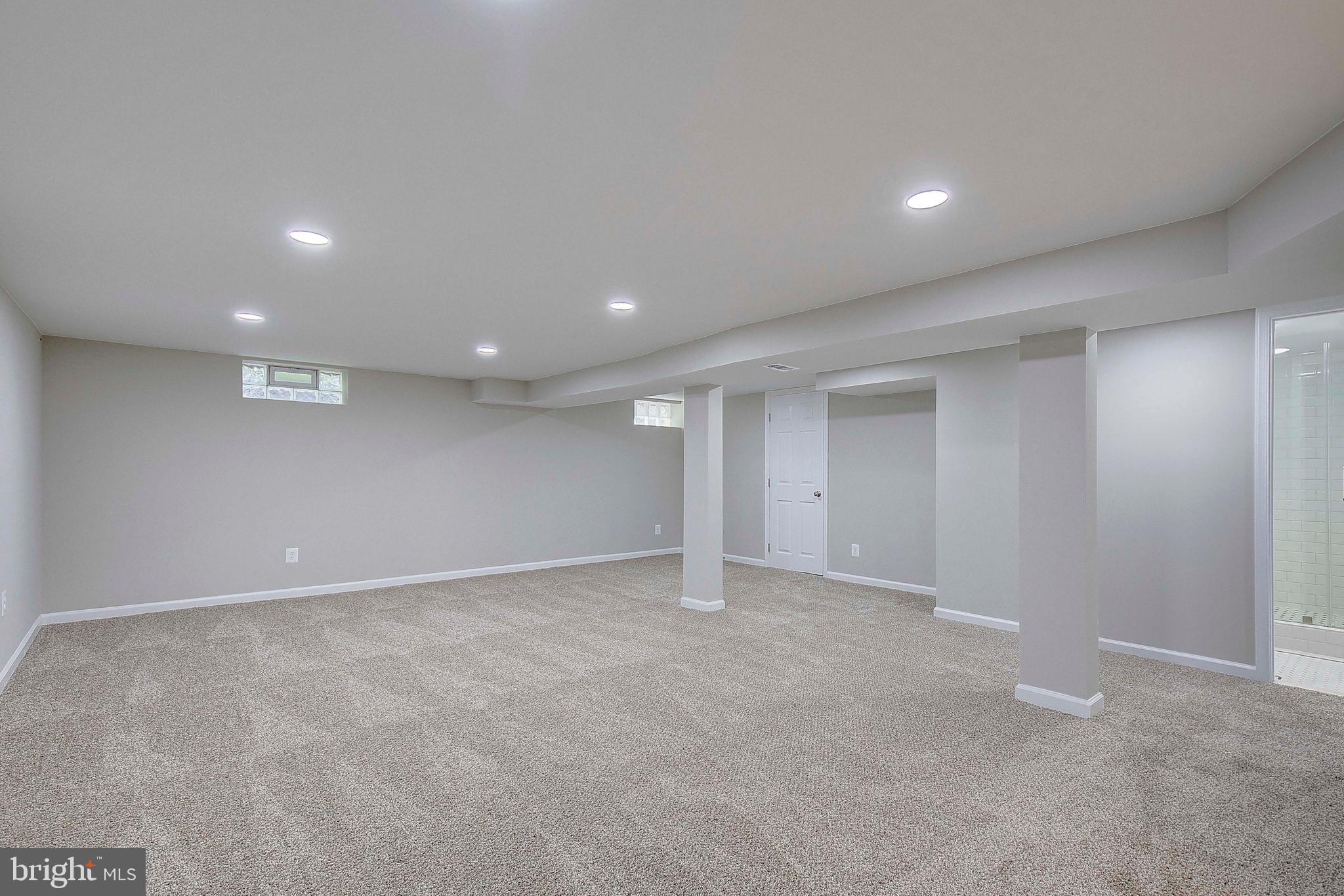 SUNRISE BEACH - Residential