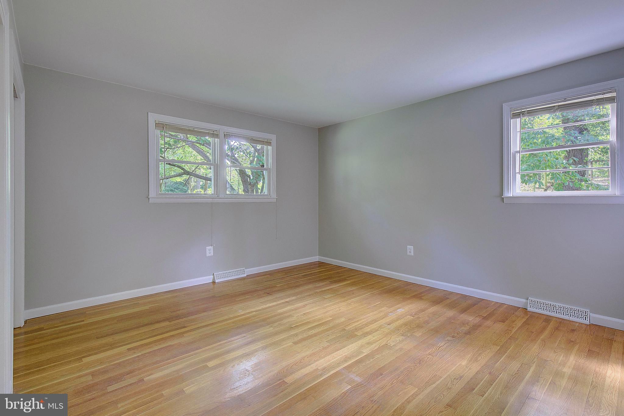 SUNRISE BEACH - Residential