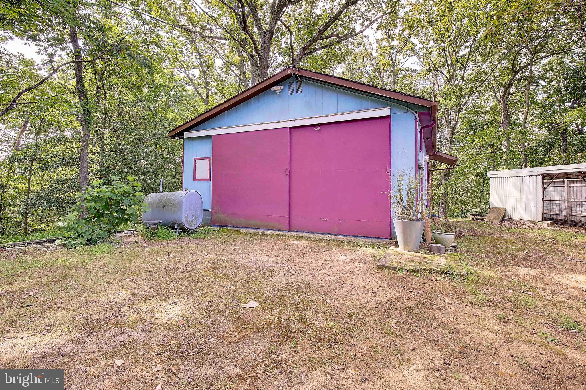 SUNRISE BEACH - Residential