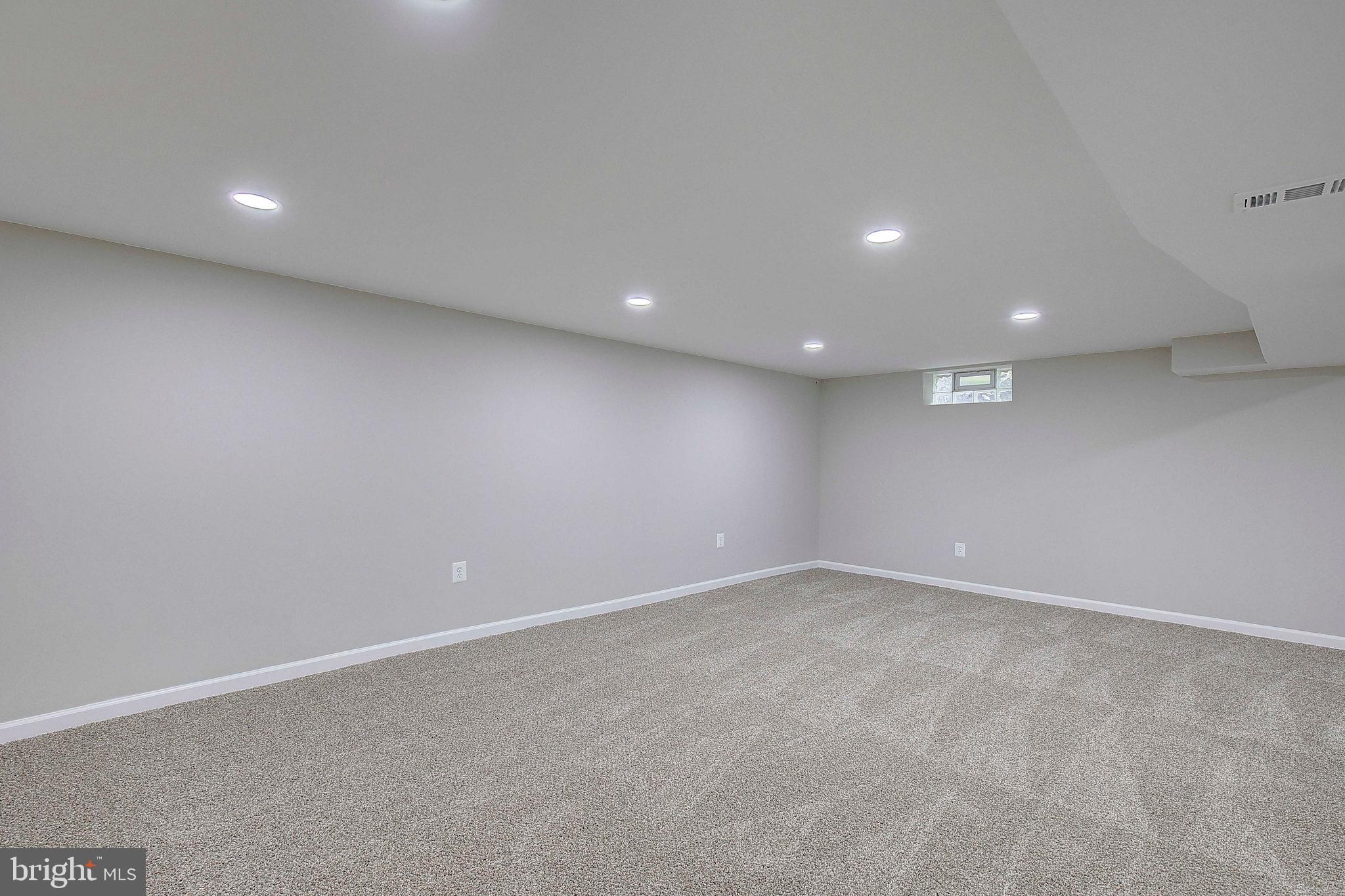 SUNRISE BEACH - Residential