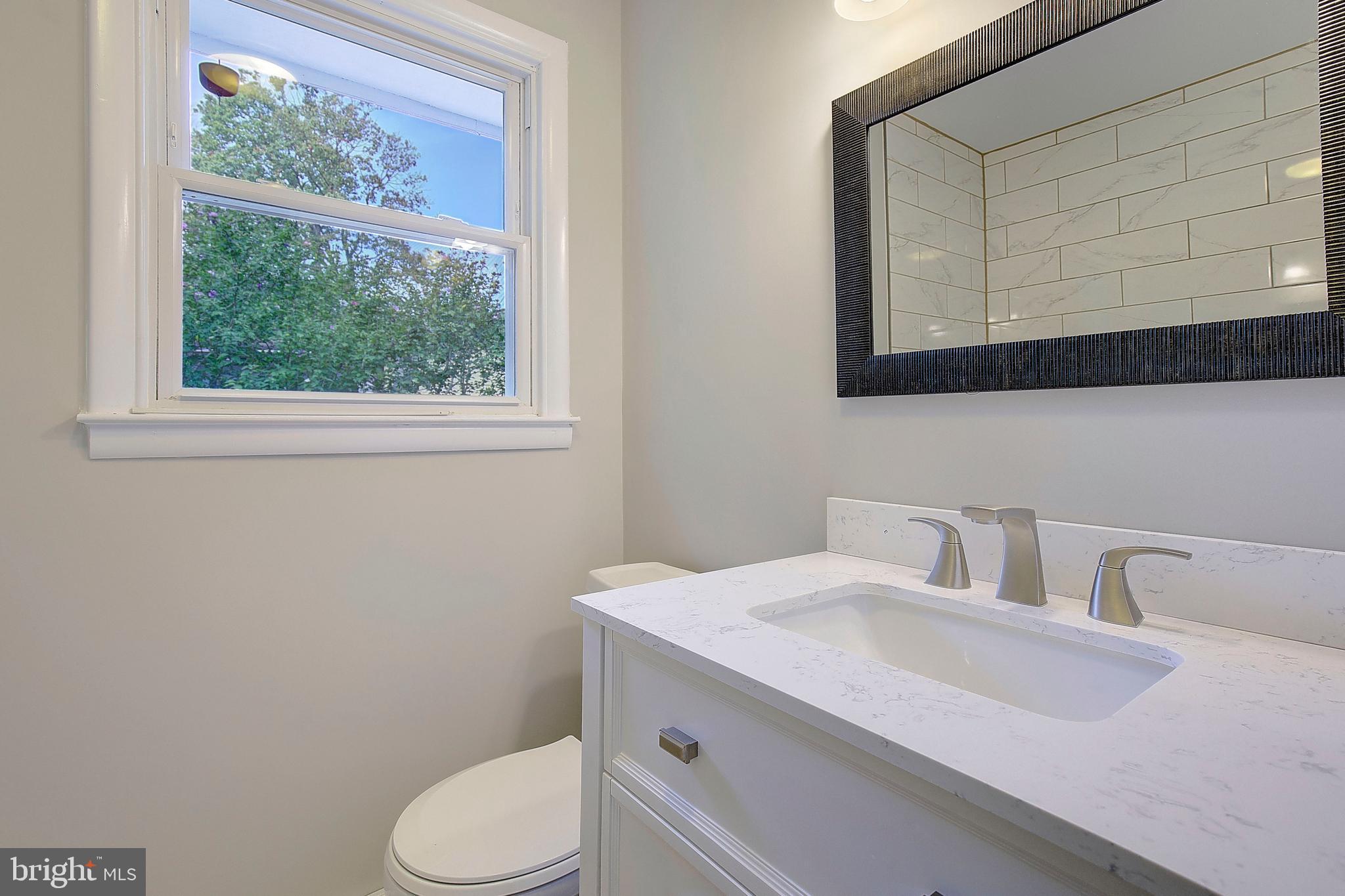 SUNRISE BEACH - Residential