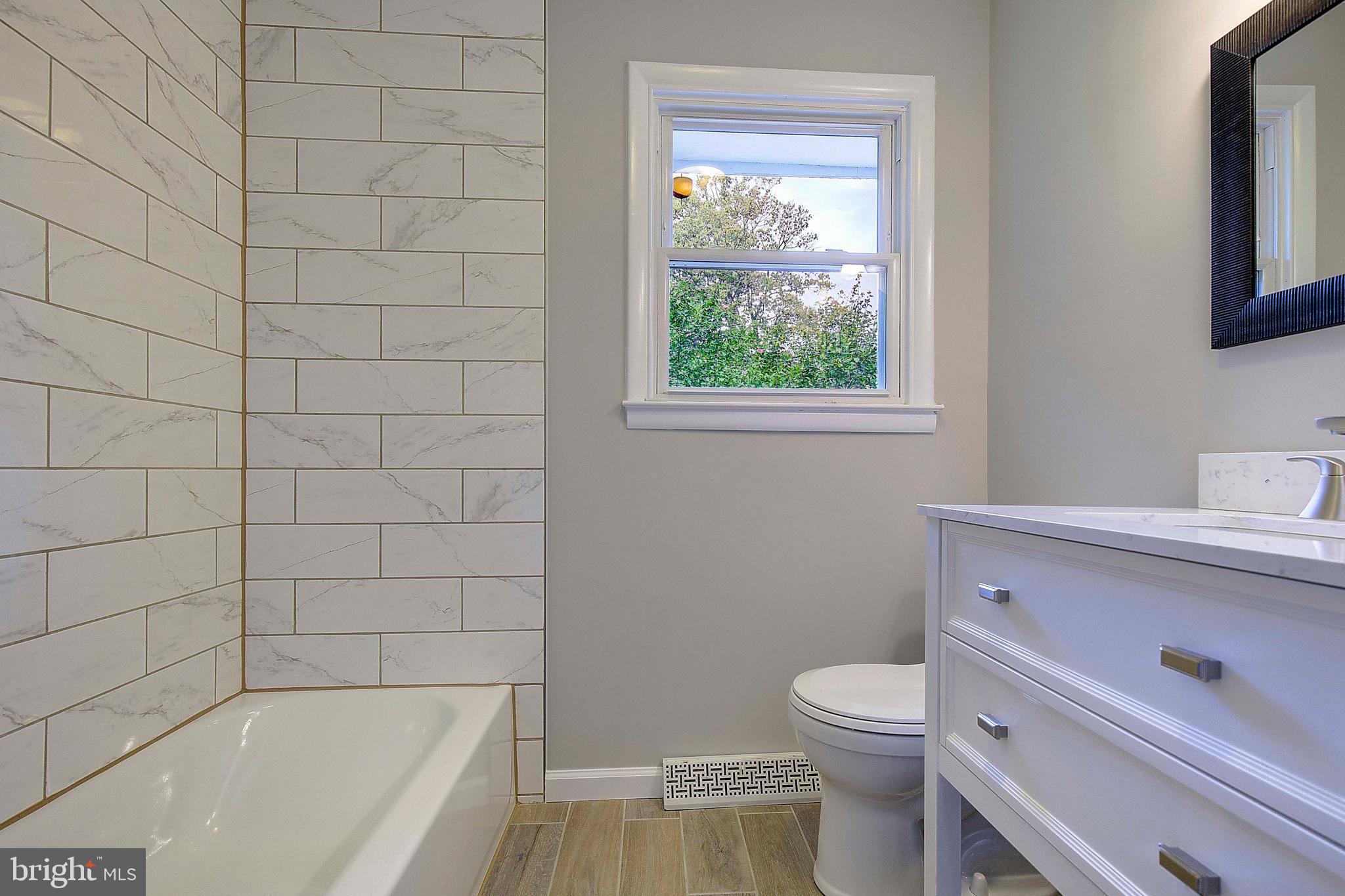 SUNRISE BEACH - Residential