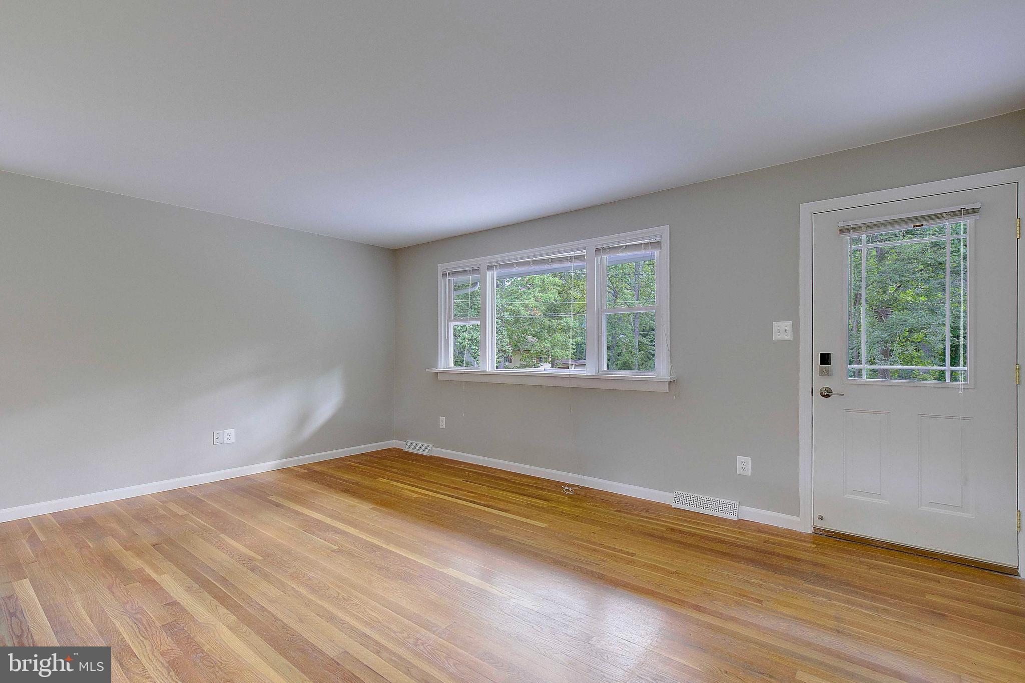 SUNRISE BEACH - Residential