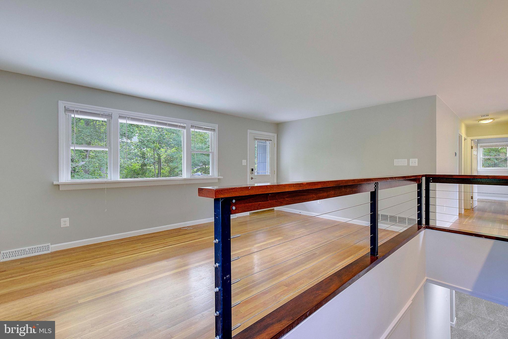 SUNRISE BEACH - Residential