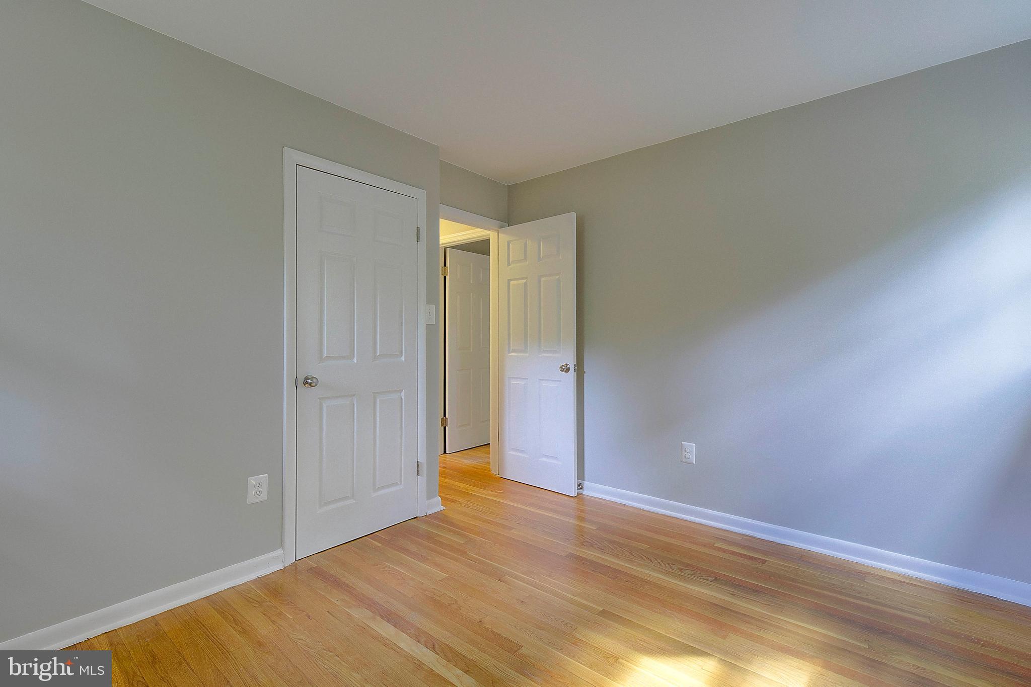 SUNRISE BEACH - Residential