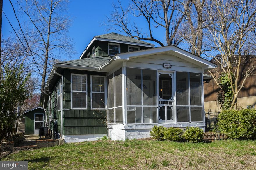 Spacious 1 bedroom, 1 bath with a waterview loft. Fresh paint and carpet throughout. Basement is a cellar with mechanicals, and large storage area. Screened in front porch. Large deck out back,  shed with electricity and water used for storage and a bar. Community has a beach,  boat ramp, playground with tennis and basketball courts