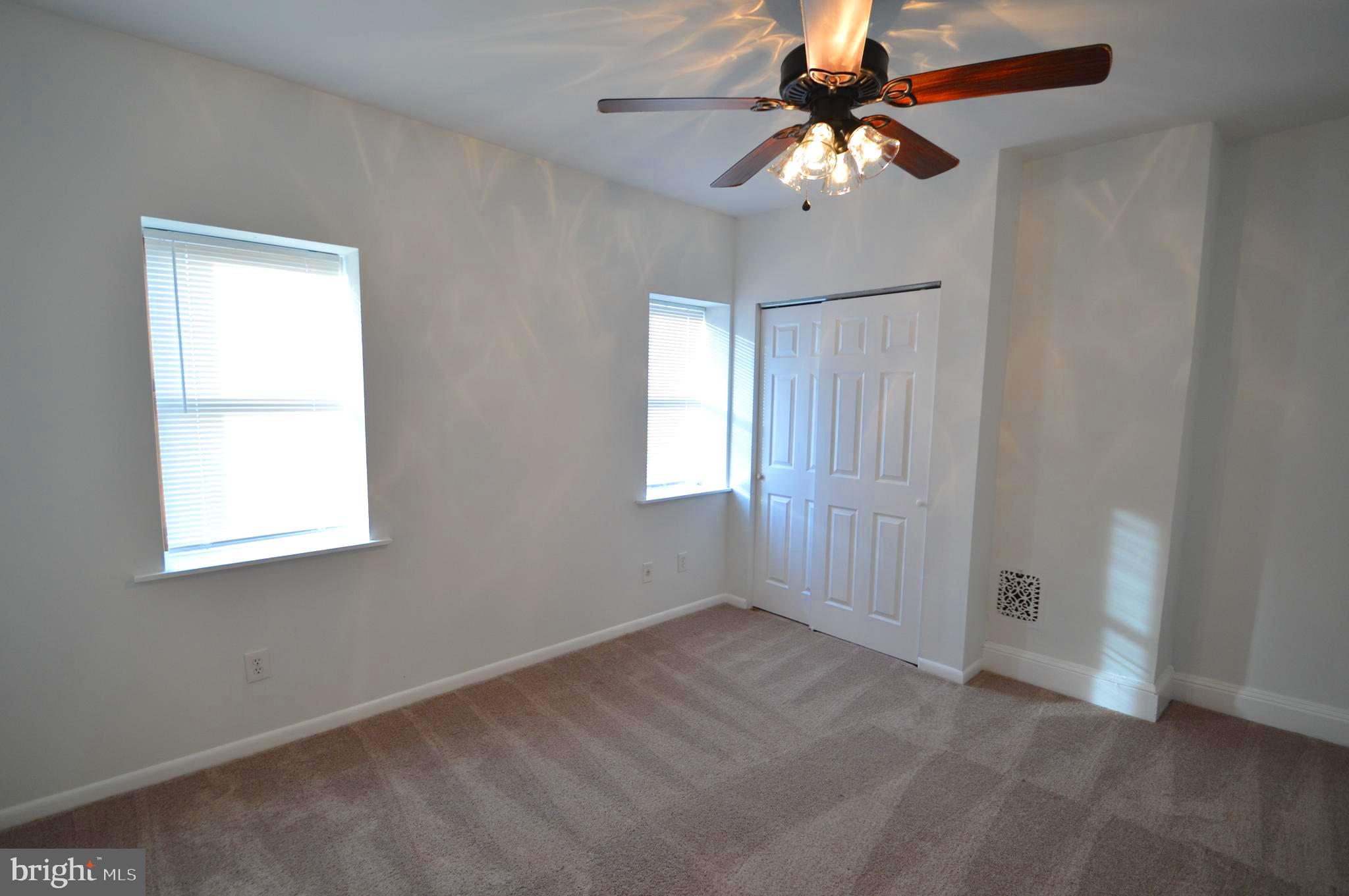 LOWER MOYAMENSING - Residential Lease