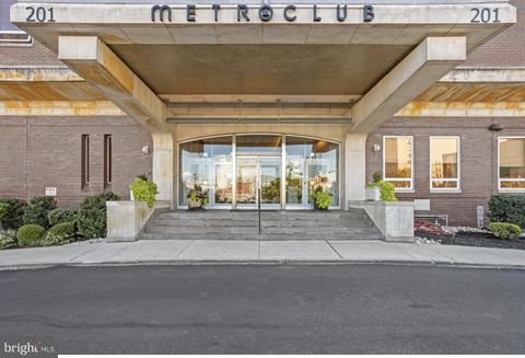 201 N 8TH STREET 59 408 PHILADELPHIA PA 19106