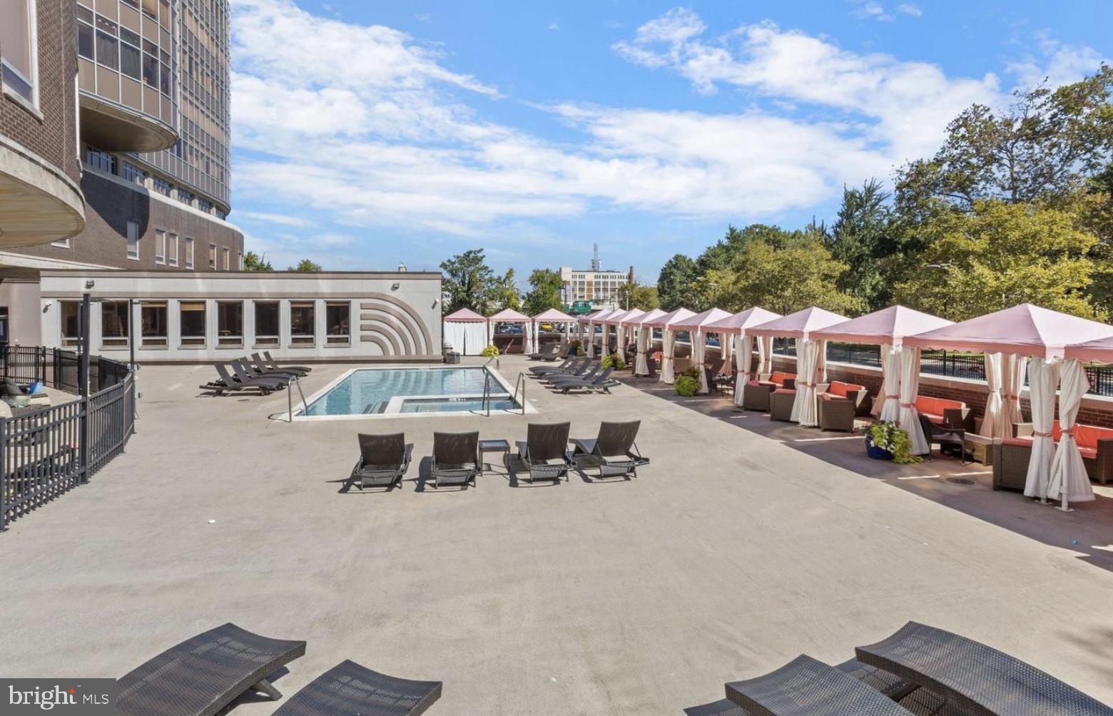 OLD CITY - Residential