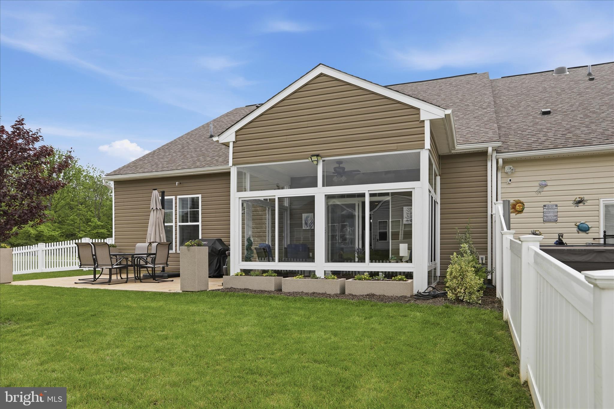 ROSEHILL MANOR - Residential