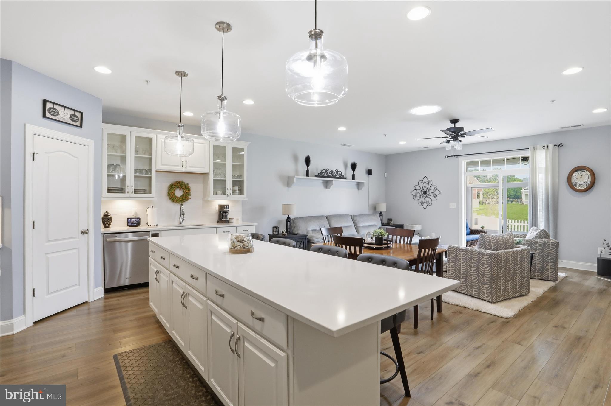 ROSEHILL MANOR - Residential
